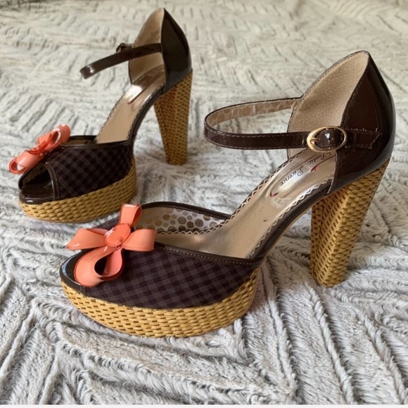 POETIC LICENCE Peep-Toe Platform Heel Sandals 6 - Picture 2 of 8